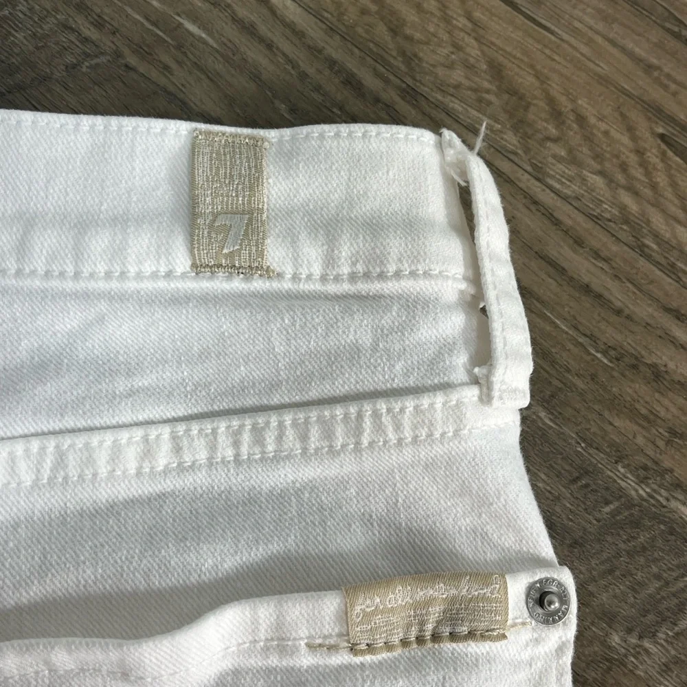 7 for all Mankind High Rise Flare Snap Leg - Picture 9 of 13